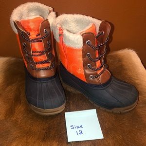 OshKosh Snow boots size 12